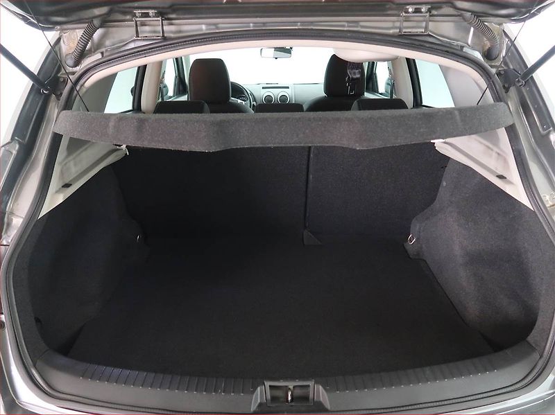 Nissan Qashqai (2013) 1.6 dCi, 4X4, Serv.kniha - fotka 13 z 18