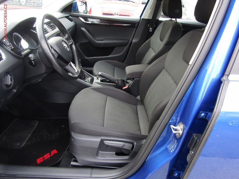 Škoda Octavia (2017) 1.6TDi, ČR, STK11/27 - fotka 9 z 18