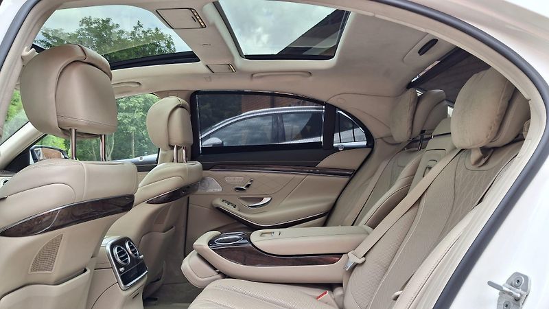 Mercedes-Benz Třídy S S350d-L-4M-AMG-R20-BURM-ČR - fotka 21 z 40