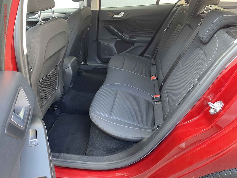 Ford Focus (2020) 2.0TDCi, Titanium, LED, navi - fotka 10 z 18
