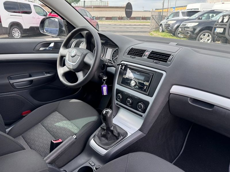 Škoda Octavia (2010) 1,4 TSI 90 KW KOLA 2. MAJ - fotka 39 z 50