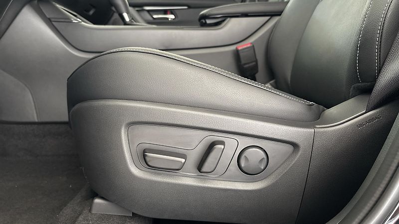 Mazda CX-5 (2026) 2.5 AWD Homura ČERNÁ KŮŽE - fotka 15 z 23