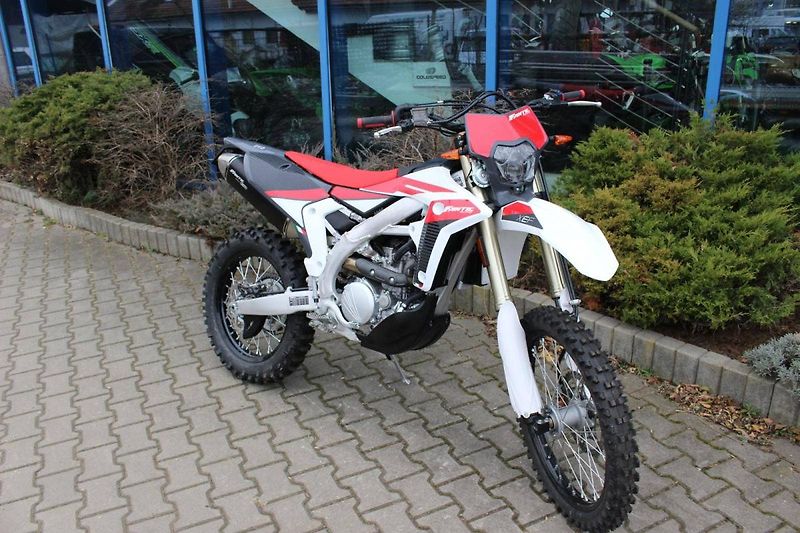 Fantic XEF 250 (2023) AKCE NAJEO POUZE 6 MTH - fotka 1 z 6