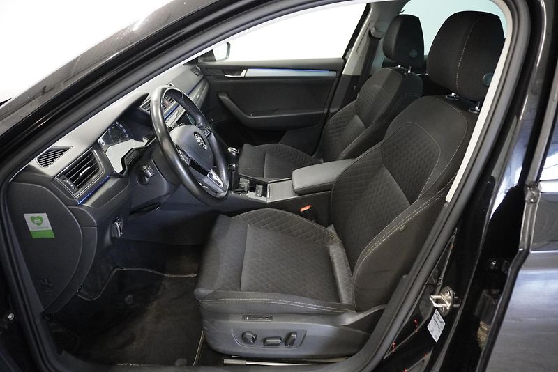 Škoda Superb 2,0 TDI 110kW - fotka 16 z 32