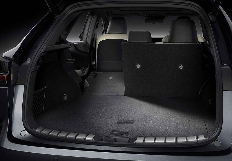 Lexus NX během testovací jízdy