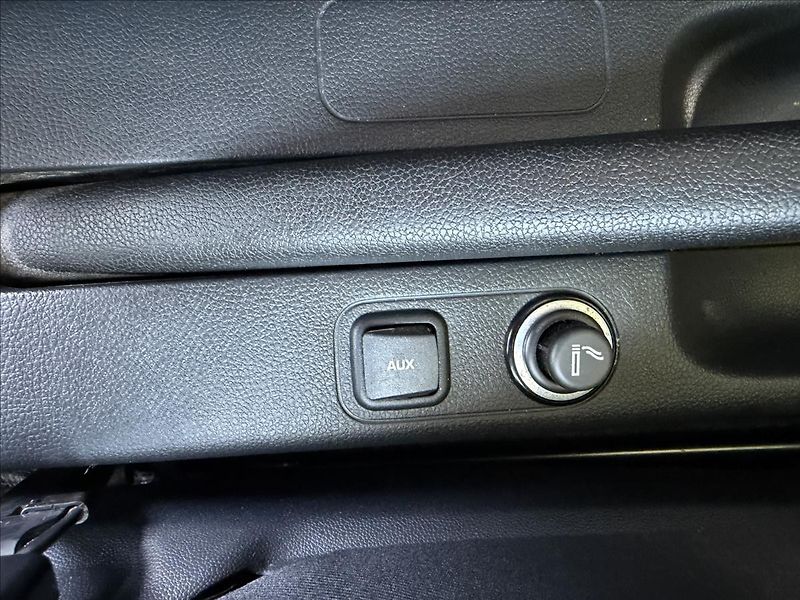 Škoda Fabia 1,4 i 16V 63kW  50TIS KM,KLIMA - fotka 21 z 50