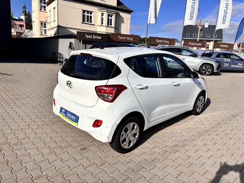Hyundai i10 1.0i48kW KLIMATIZACE          - fotka 7 z 14