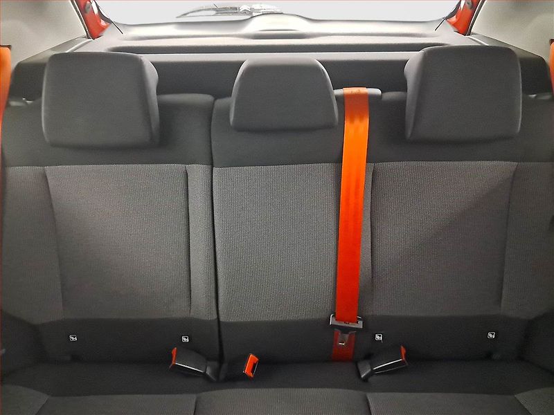 Citroën C4 Cactus (2018) 1.6 BlueHDi, Navi, Tempomat - fotka 10 z 18