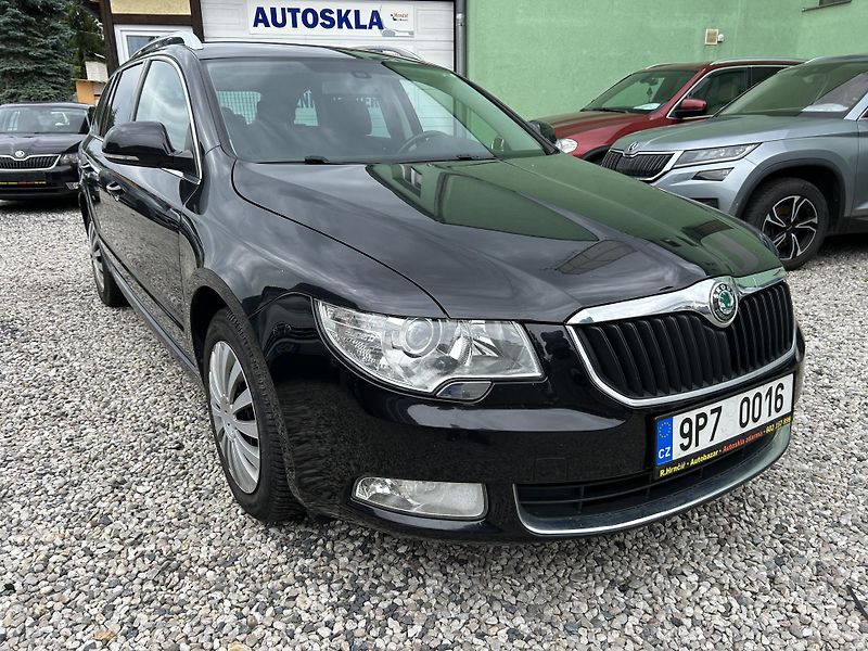 Škoda Superb (2012) 2.0 TDi 103 KW  - fotka 3 z 28