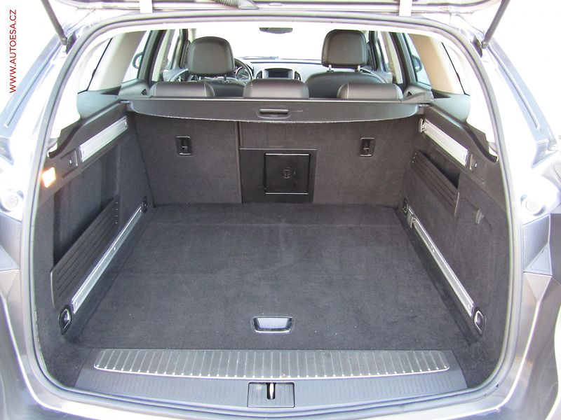 Opel Astra (2011) 1.6 T, Cosmo, bixen, +kola - fotka 7 z 17