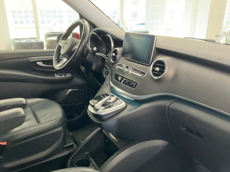 Mercedes-Benz Třídy V (2016) 250d lang 4Matic Avantgarde Ed - fotka 15 z 23