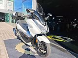 Honda Forza 300 ABS (2018) Smart box, Vyhřívané rukojeti, - náhled 7