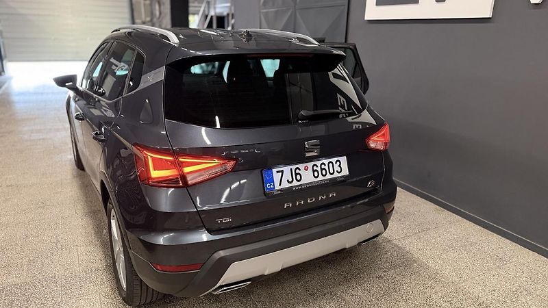 Seat Arona (2019) 1.0TGI- FR,LED,ZÁRUKA  - fotka 14 z 35