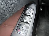 Mercedes-Benz Třídy E 2,1 E 220 CDI Avantgarde - náhled 24