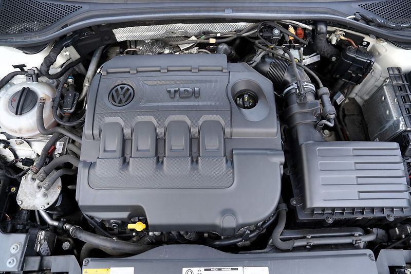 Volkswagen Arteon 2.0 TDI/4Motion/DSG/R-line - fotka 10 z 40
