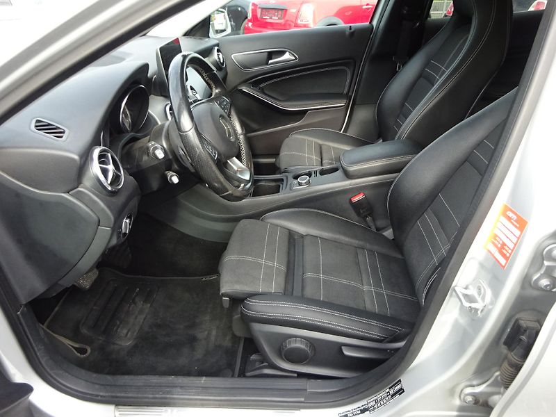 Mercedes-Benz GLA 200d 100kW 4MATIC PANORAMA  - fotka 6 z 40