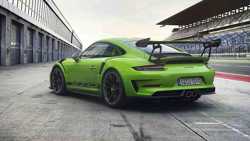 Porsche 911 GT3 RS.