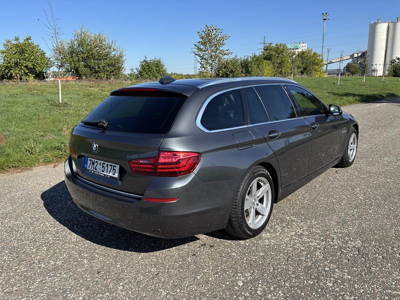 BMW Řada 5 (2016) Luxury 140kw,SERVIS  BMW - fotka 4 z 18