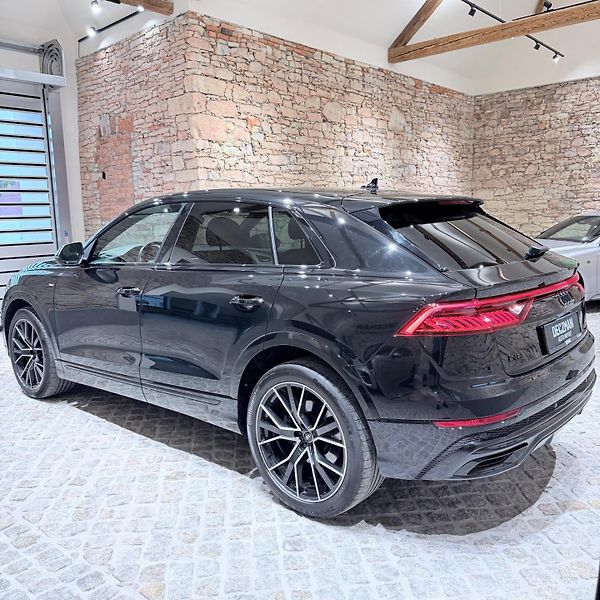 Audi Q8 (2023) Vzduch, Metrix, panorama - fotka 8 z 27