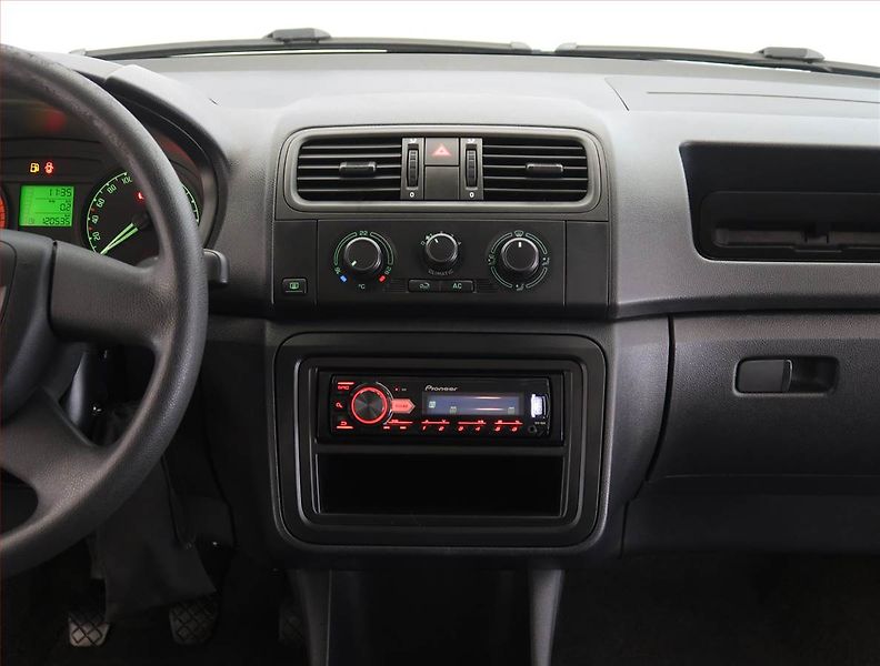 Škoda Fabia (2009) 1.2, po STK, zamluveno - fotka 12 z 13