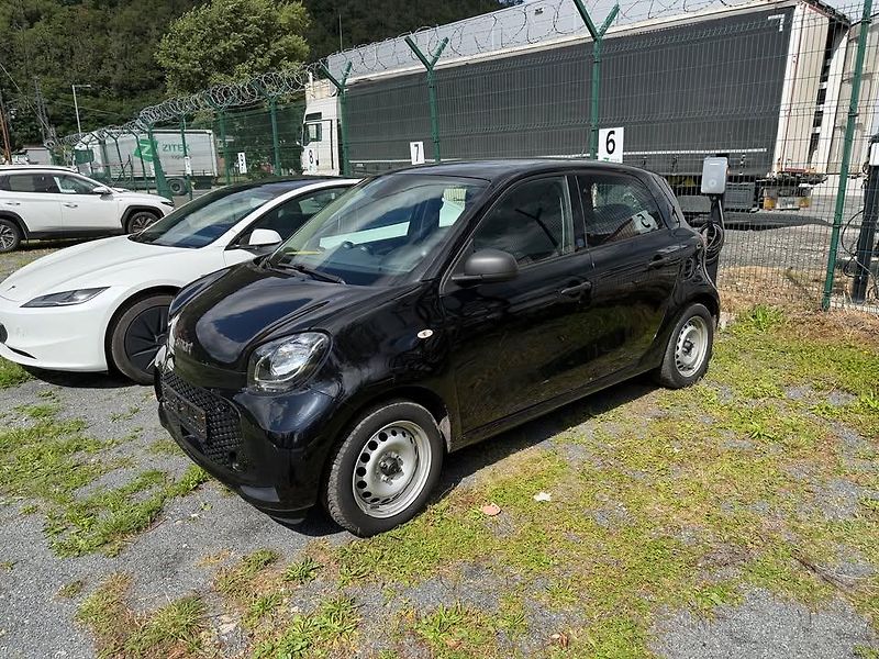 Smart Forfour (2021) 60 kw - fotka 3 z 5
