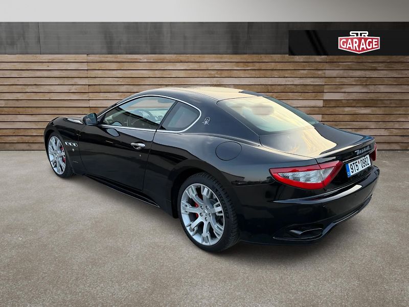 Maserati GranTurismo (2012) +4.7S+F1+ ČR + DPH + 1.maj. + - fotka 5 z 20