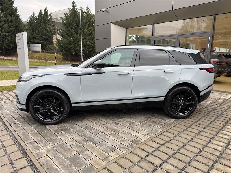 Land Rover Range Rover Velar 2,0 D200 DYNAMIC SE AWD - fotka 2 z 33
