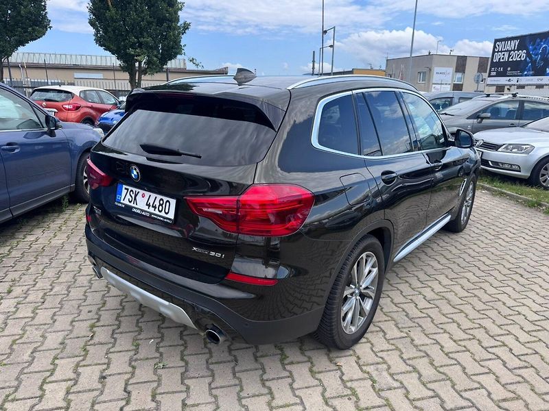 BMW X3 (2018) XDRIVE 2,0i 185 KW STK - fotka 6 z 46