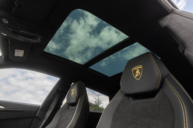 Lamborghini Urus (2022) Carbon 478kW PPF Záruka  - fotka 11 z 35