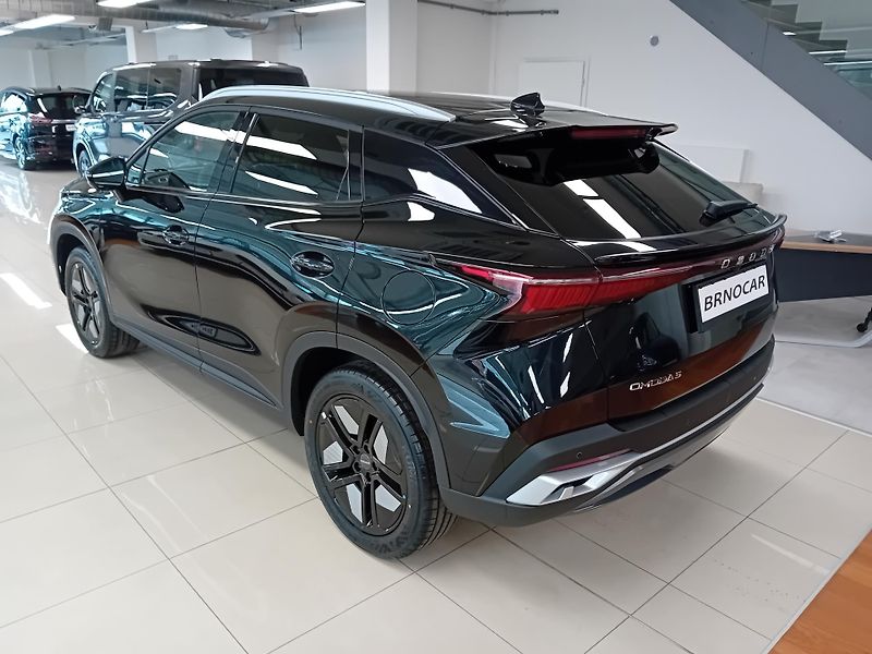 Omoda 5 PREMIUM 1,6TGDI, ČR, 1.MAJ - fotka 5 z 21