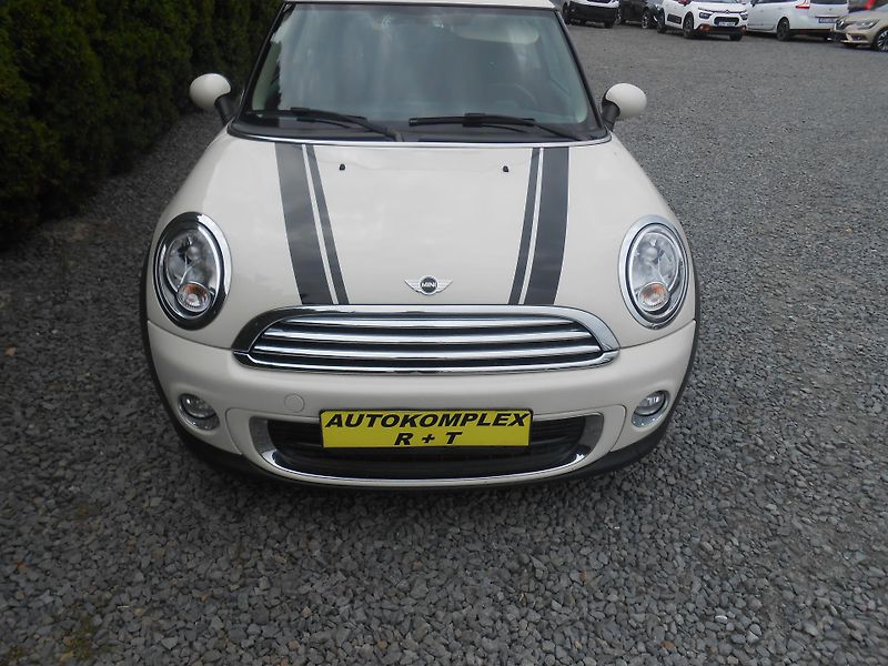 Mini One 1.6i. KLIMA,110TKm!!! - fotka 27 z 30