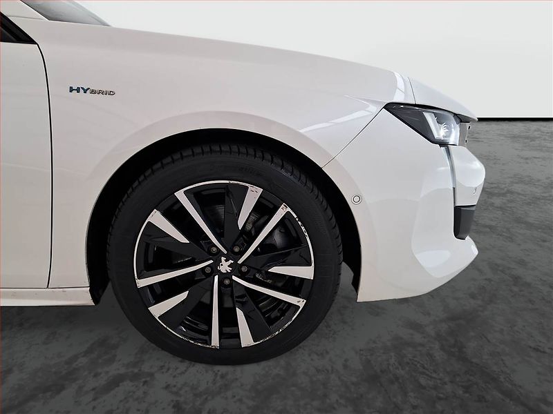 Peugeot 508 (2022) Hybrid 225 - fotka 15 z 20