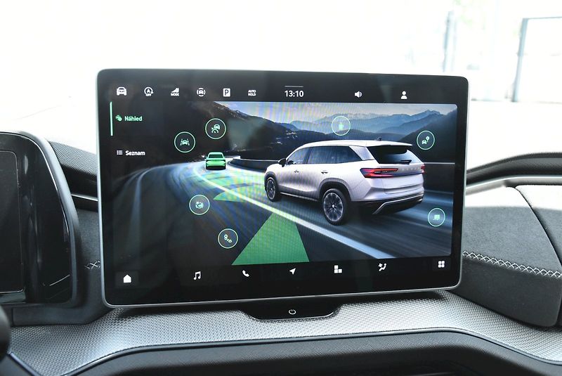 Škoda Kodiaq (2025) SPORTLINE 2.0 TDI 142kW 4x4 DS - fotka 14 z 35