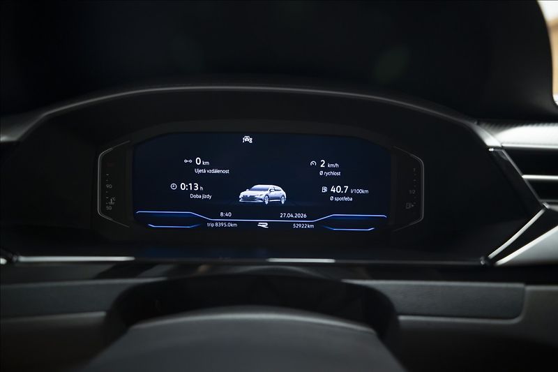 Volkswagen Arteon 2,0 TDI DSG R-LINE 1. MAJ ČR - fotka 18 z 36