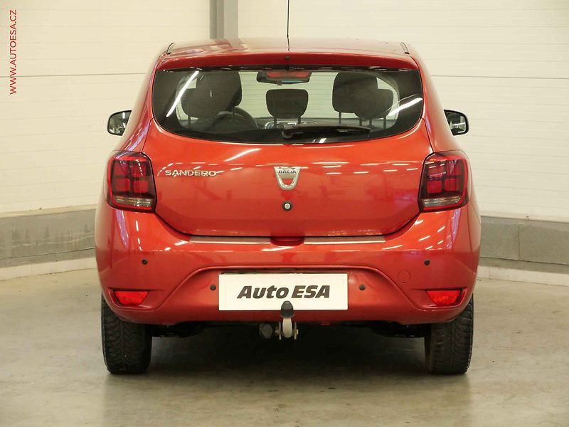 Dacia Sandero (2019) 1.0i, 2.maj,ČR, AC, tažné - fotka 5 z 17