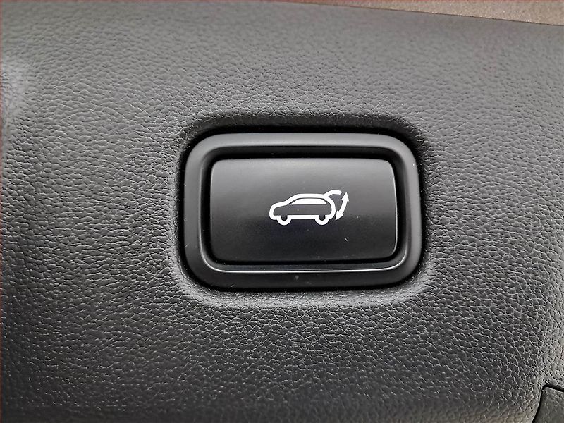 Hyundai Tucson (2022) 1.6 T-GDI HEV - fotka 23 z 23