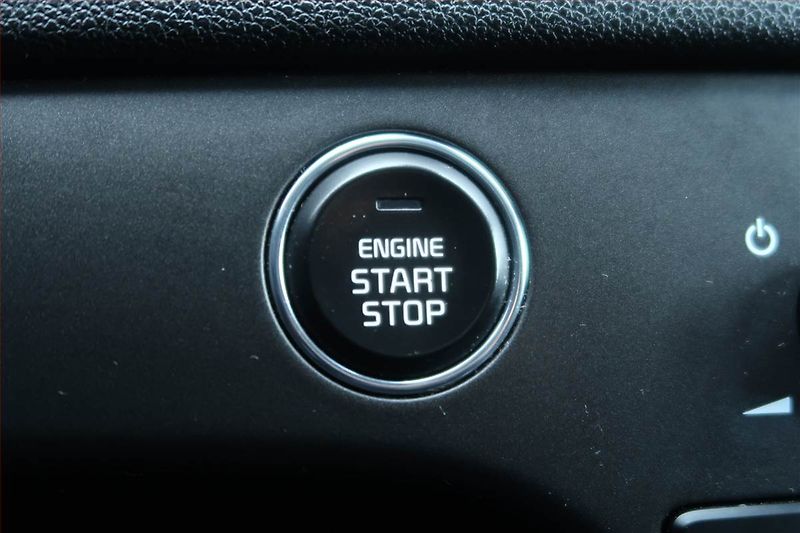Kia Sportage (2021) Black Edition 1.6 CRDi - fotka 18 z 26