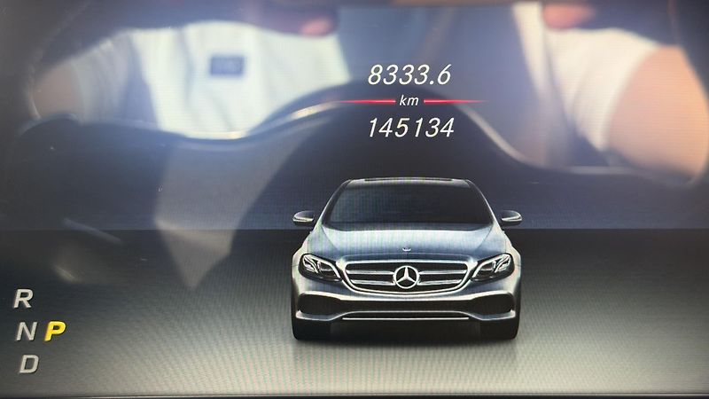 Mercedes-Benz Třídy E (2019) Mercedes-Benz AMG E53 4MATIC - fotka 20 z 21