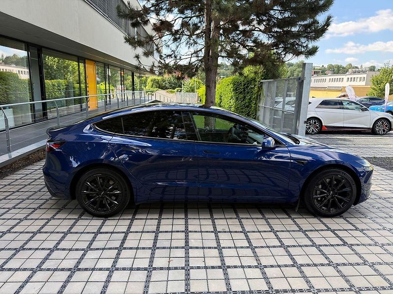 Tesla Model 3 Long Range AWD Tažné - fotka 39 z 40