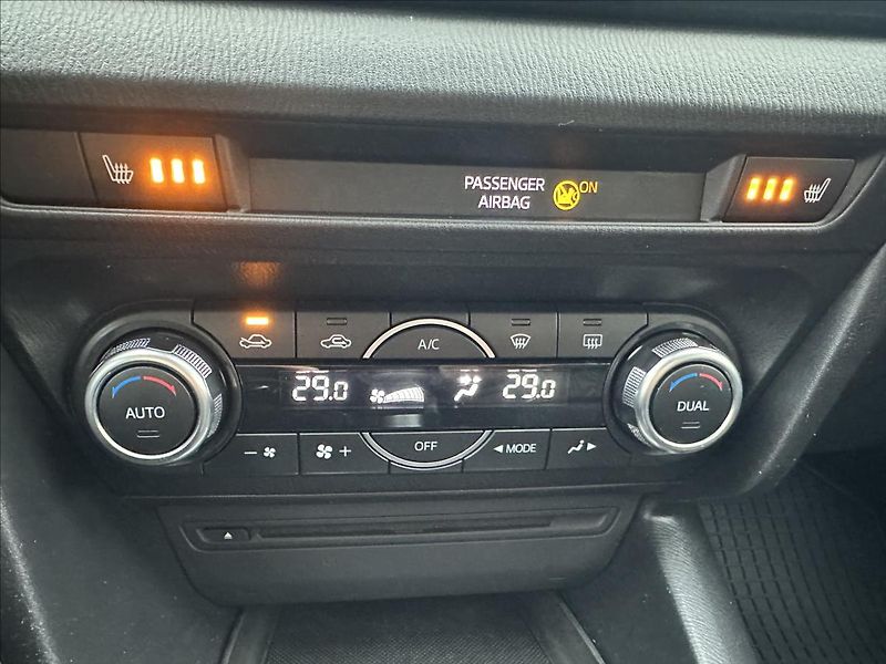 Mazda 3 2,0 G120 1.majitel - fotka 17 z 23