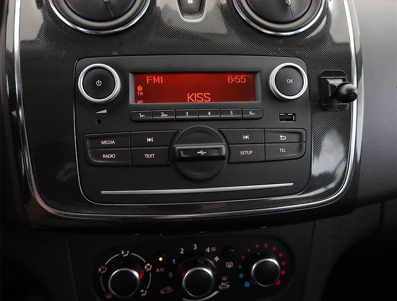 Dacia Sandero (2021) 1.0 SCe, Park. senzory - fotka 10 z 13