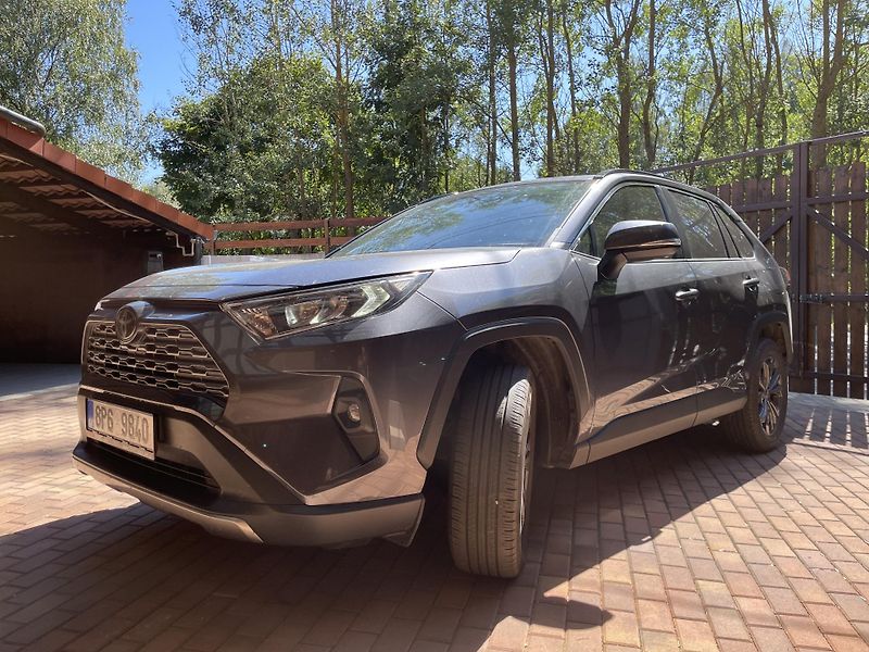 Toyota RAV4 (2023) JAKO NOVÉ - fotka 2 z 2