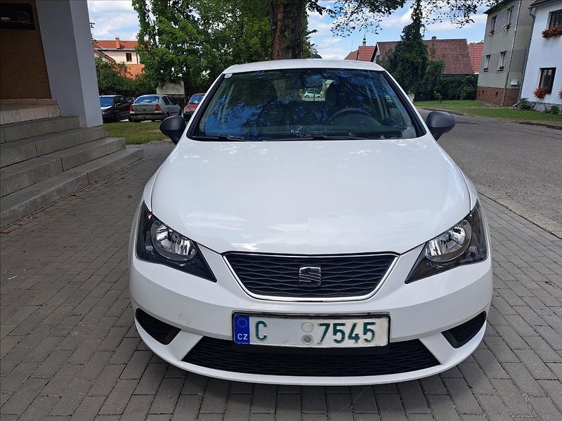 Seat Ibiza 1,2 i - fotka 3 z 41
