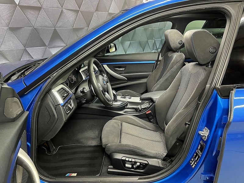 BMW Řada 3 xDrive M-SPORT, H&K, PANORAMA, - fotka 11 z 32