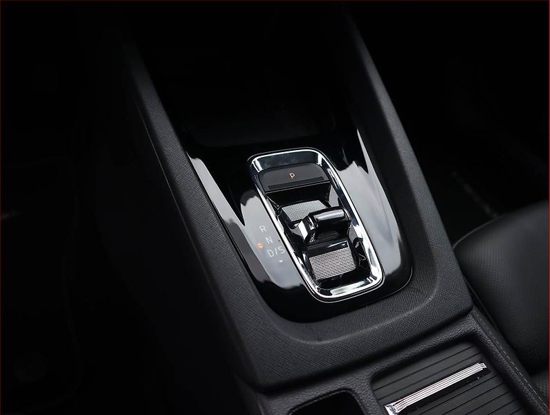 Škoda Octavia (2020) 2.0 TDI, Automat, Serv.kniha - fotka 16 z 25