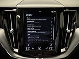 Volvo XC60 B4 AWD MOMENTUM AUT REZERVACE - náhled 39