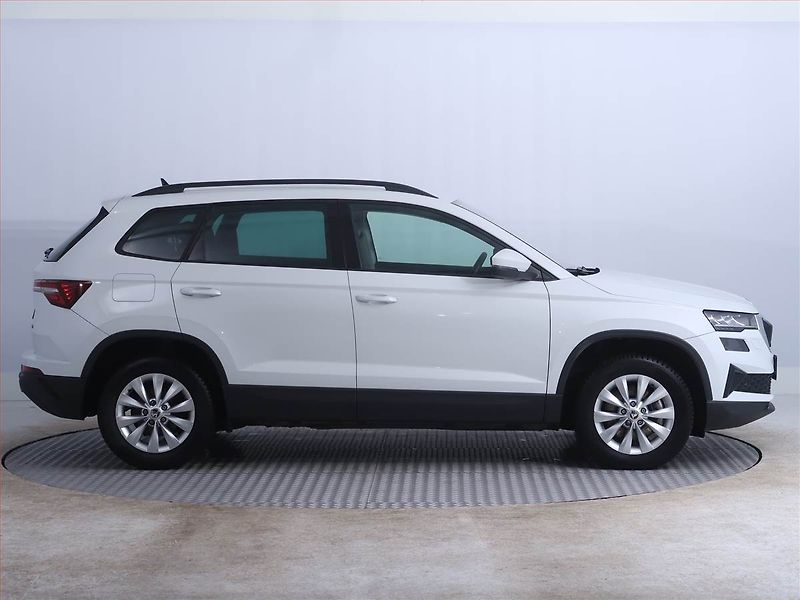 Škoda Karoq (2024) Fresh 2.0 TDI - fotka 6 z 22