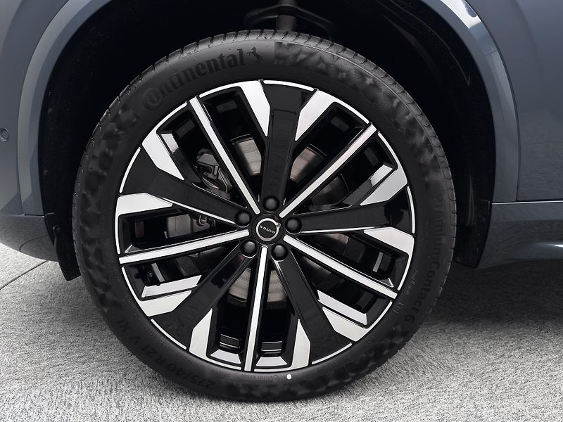 Volvo XC90 (2026) T8 AWD Plug-in ULTRA DARK 7m - fotka 20 z 29