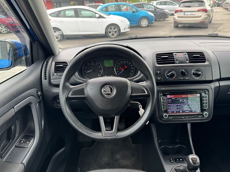 Škoda Fabia (2014) Elegance 1.2 TSI 63kW - fotka 14 z 29
