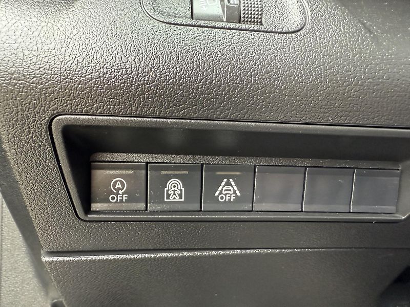 Peugeot Rifter 1,5 Blue HDI 96kW Long - fotka 17 z 20